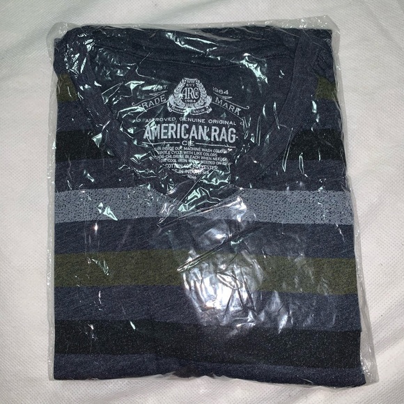 American Rag T-Shirt - Picture 5 of 5